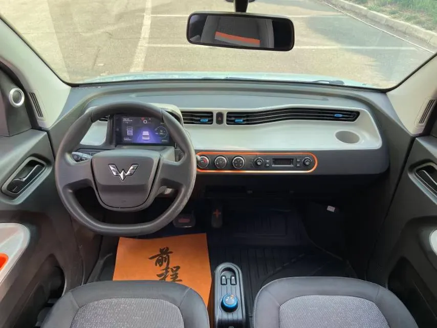 2020 WuLing HongGuang MINI EV BEV 13.8KWH,autocango,china used car exporter,china ev exporter,chinese used car exporter,chinese used ev exporter