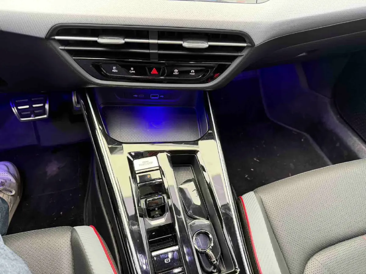 2023 Volkswagen Lamando 1.4T 150HP L4 7DCT,autocango,china used car exporter,china ev exporter,chinese used car exporter,chinese used ev exporter