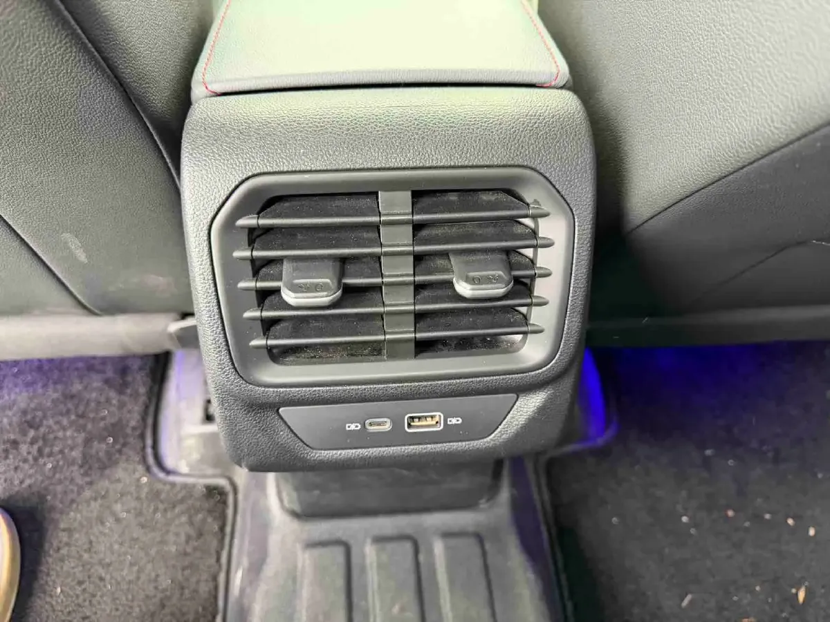 2023 Volkswagen Lamando 1.4T 150HP L4 7DCT,autocango,china used car exporter,china ev exporter,chinese used car exporter,chinese used ev exporter