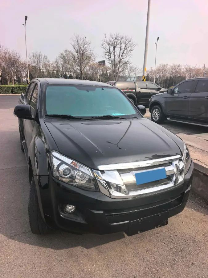 2020 Isuzu LingTuo 2.5T 150HP L4 6MT,autocango,china used car exporter,china ev exporter,chinese used car exporter,chinese used ev exporter