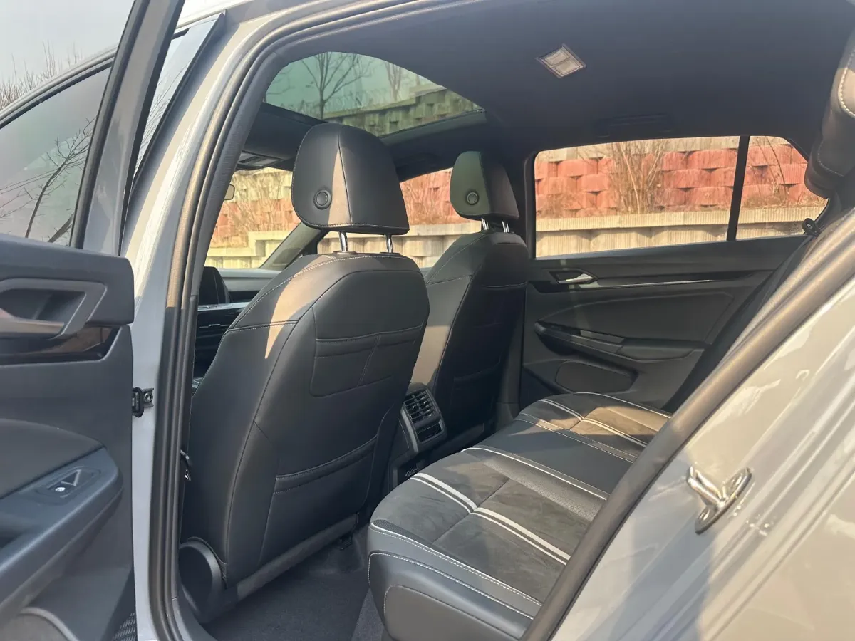 2021 Volkswagen Golf 1.4T 150HP L4 7DCT,autocango,china used car exporter,china ev exporter,chinese used car exporter,chinese used ev exporter