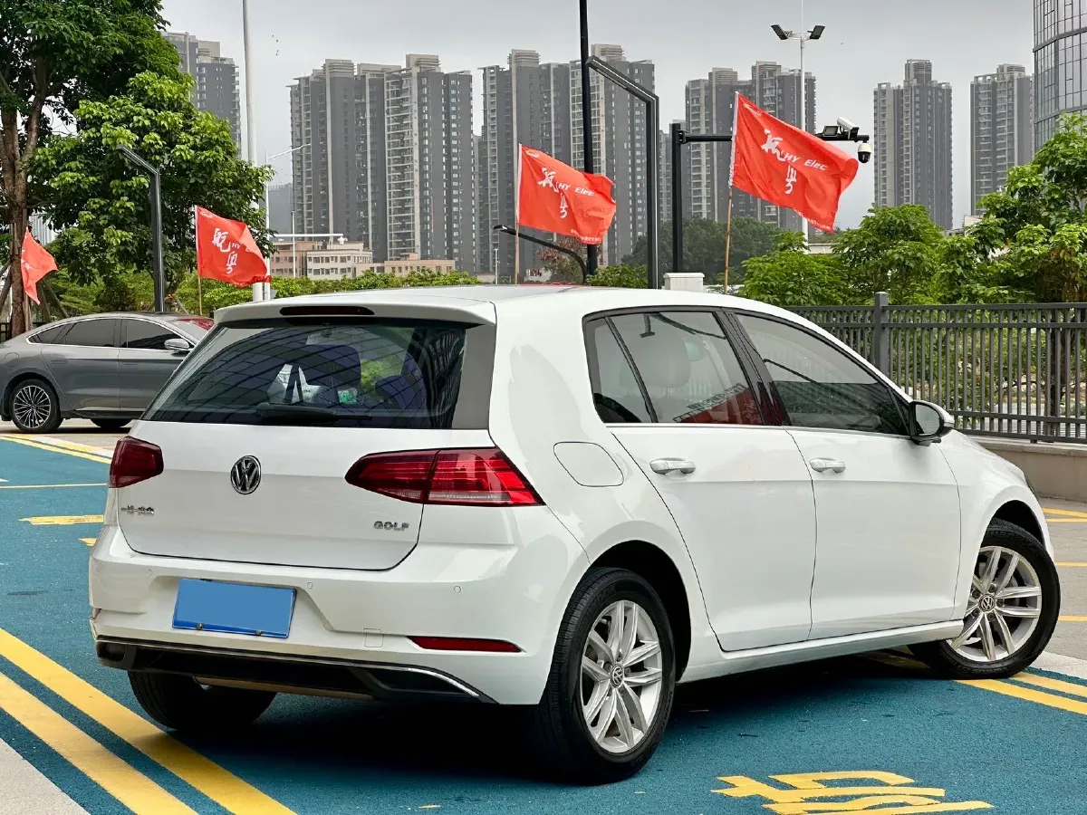 2018 Volkswagen Golf 1.6L 110HP L4 6AT,autocango,china used car exporter,china ev exporter,chinese used car exporter,chinese used ev exporter