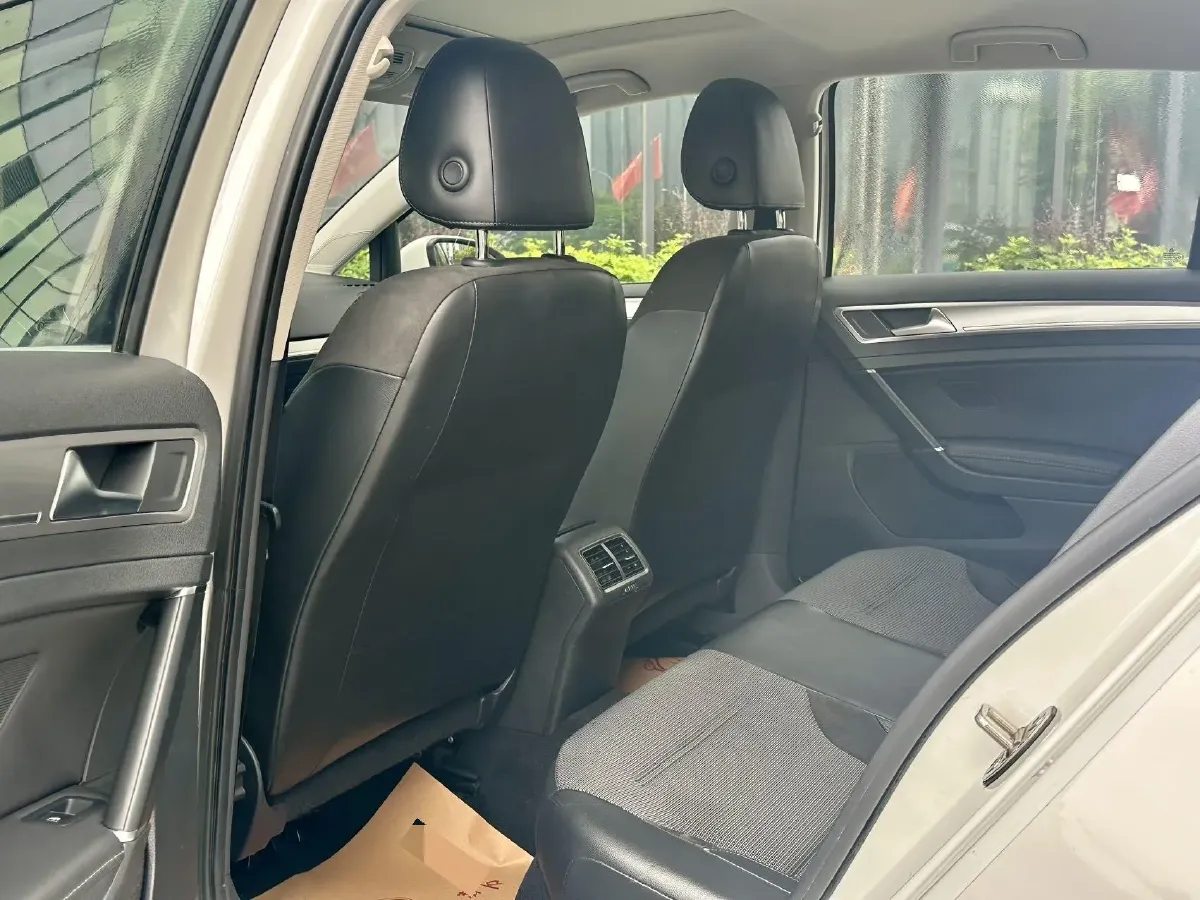 2018 Volkswagen Golf 1.6L 110HP L4 6AT,autocango,china used car exporter,china ev exporter,chinese used car exporter,chinese used ev exporter