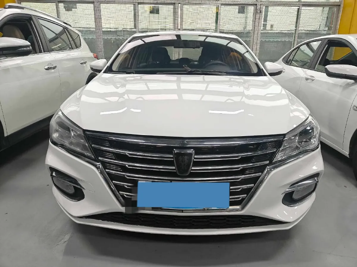 2020 Roewe i5 1.5L 120HP L4 CVT,autocango,china used car exporter,china ev exporter,chinese used car exporter,chinese used ev exporter
