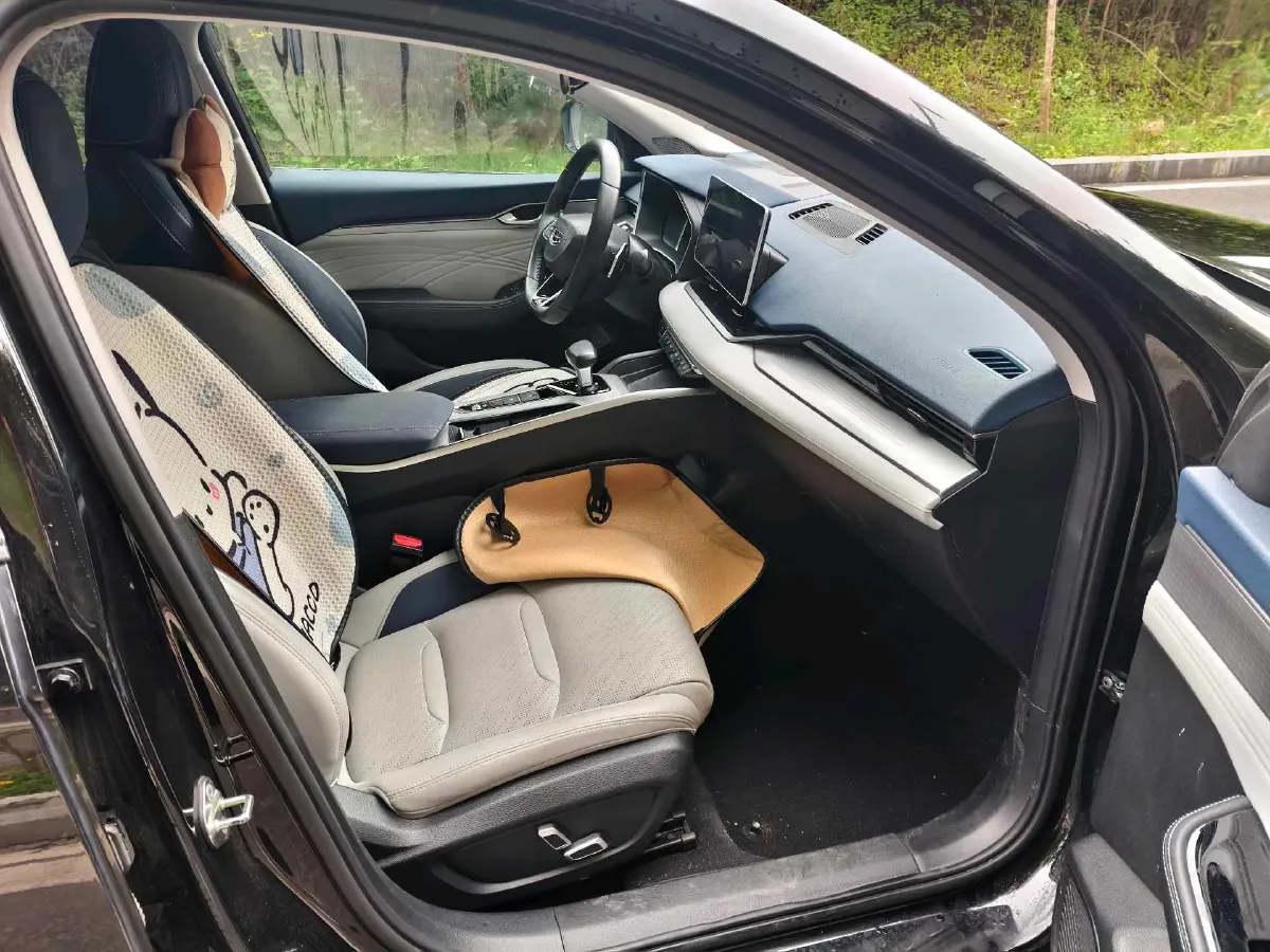 2021 Geely Preface 2.0T 190HP L4 7DCT,autocango,china used car exporter,china ev exporter,chinese used car exporter,chinese used ev exporter