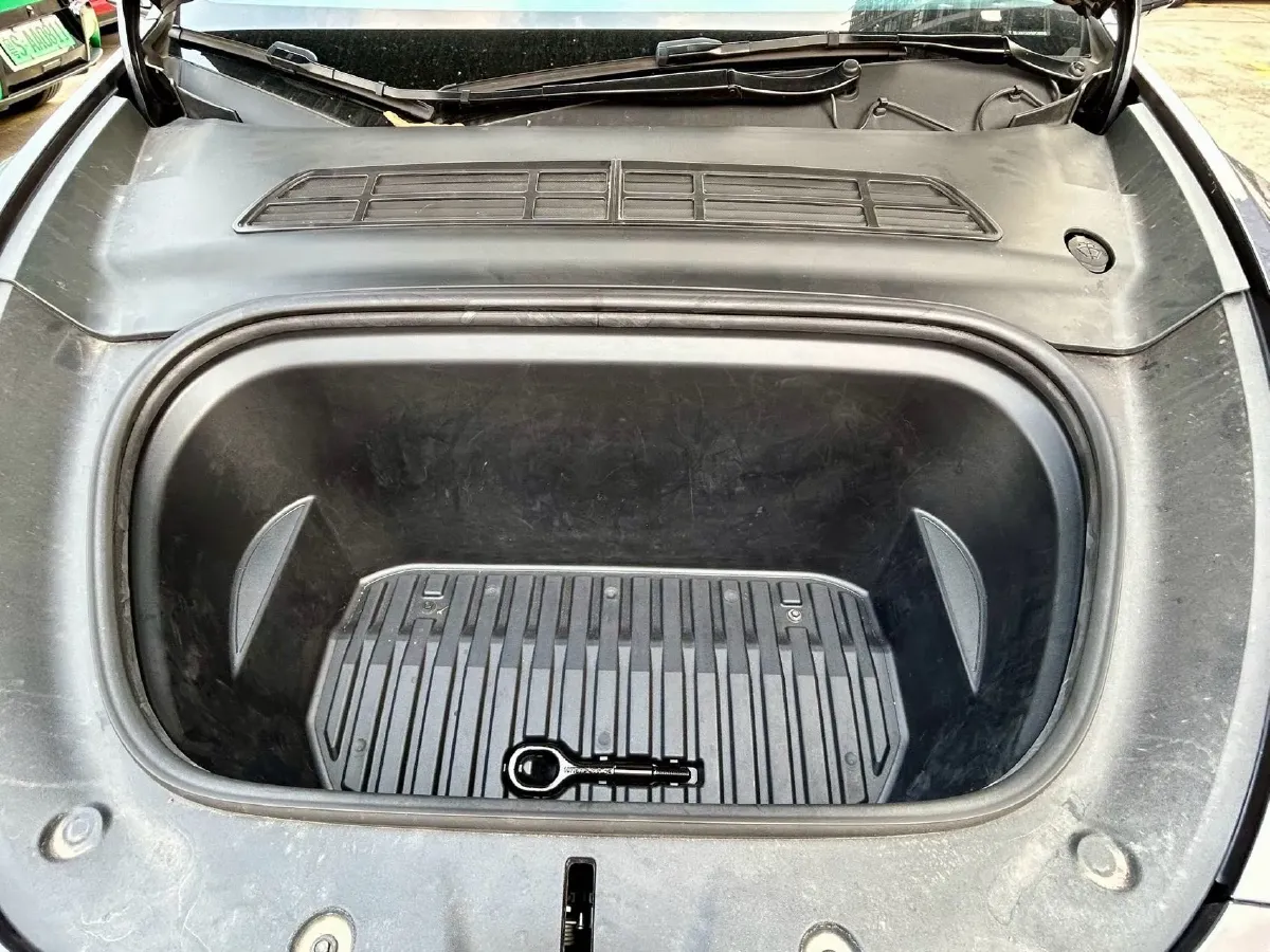 2022 Tesla Model Y BEV 60KWH,autocango,china used car exporter,china ev exporter,chinese used car exporter,chinese used ev exporter