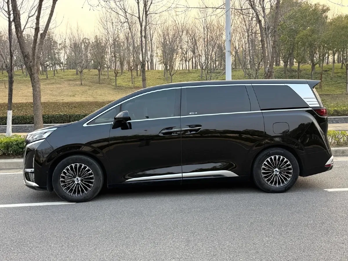 2022 HongQi HS7 3.0T 337HP V6 8AT,autocango,china used car exporter,china ev exporter,chinese used car exporter,chinese used ev exporter