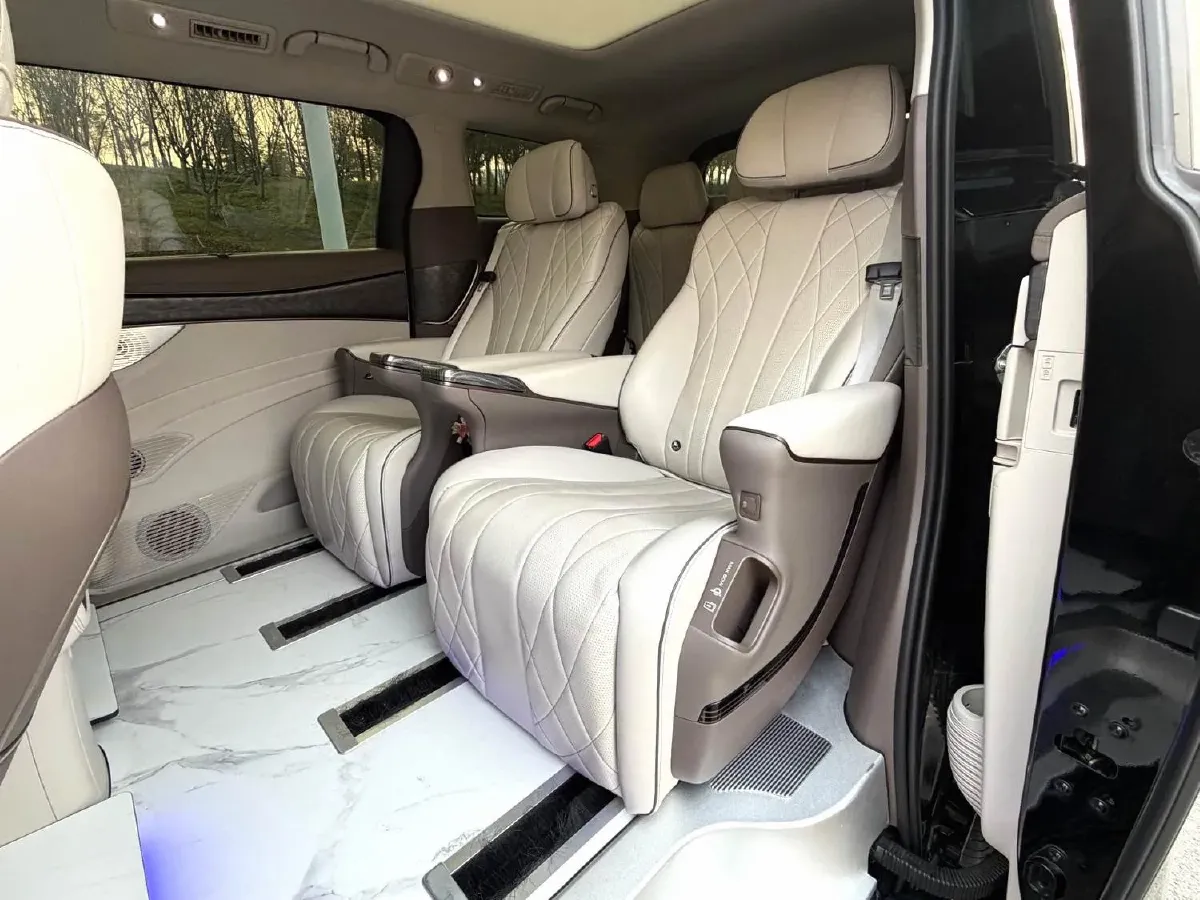 2022 HongQi HS7 3.0T 337HP V6 8AT,autocango,china used car exporter,china ev exporter,chinese used car exporter,chinese used ev exporter