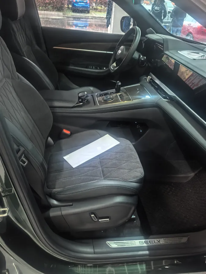 2025 Geely Monjaro 2.0T 238HP L4 8AT,autocango,china used car exporter,china ev exporter,chinese used car exporter,chinese used ev exporter