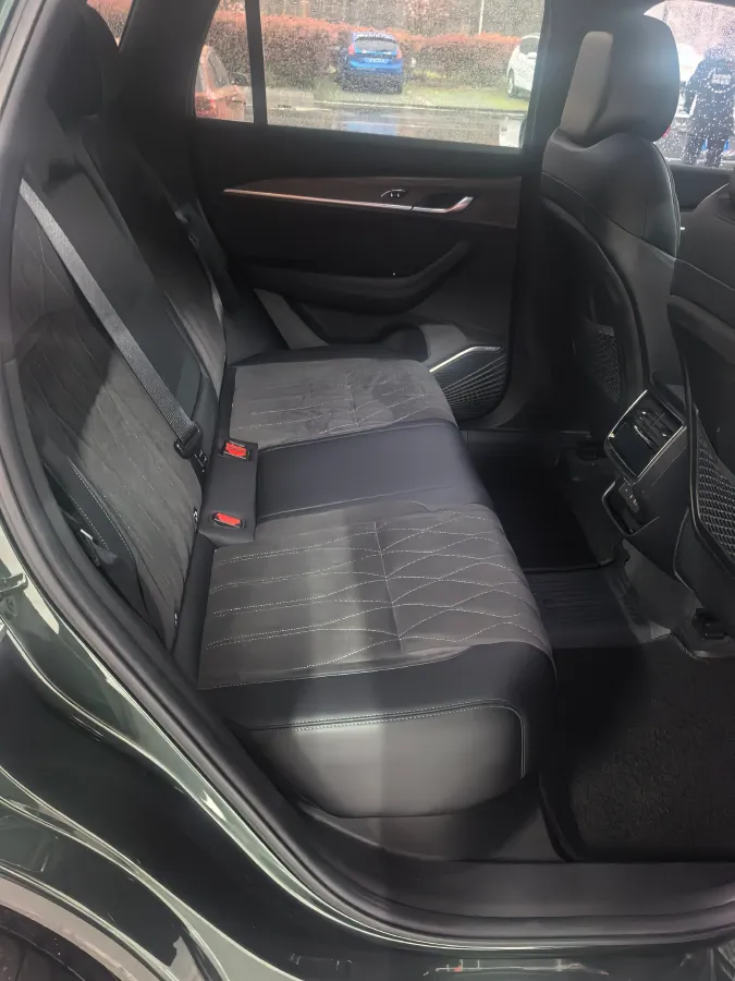 2025 Geely Monjaro 2.0T 238HP L4 8AT,autocango,china used car exporter,china ev exporter,chinese used car exporter,chinese used ev exporter