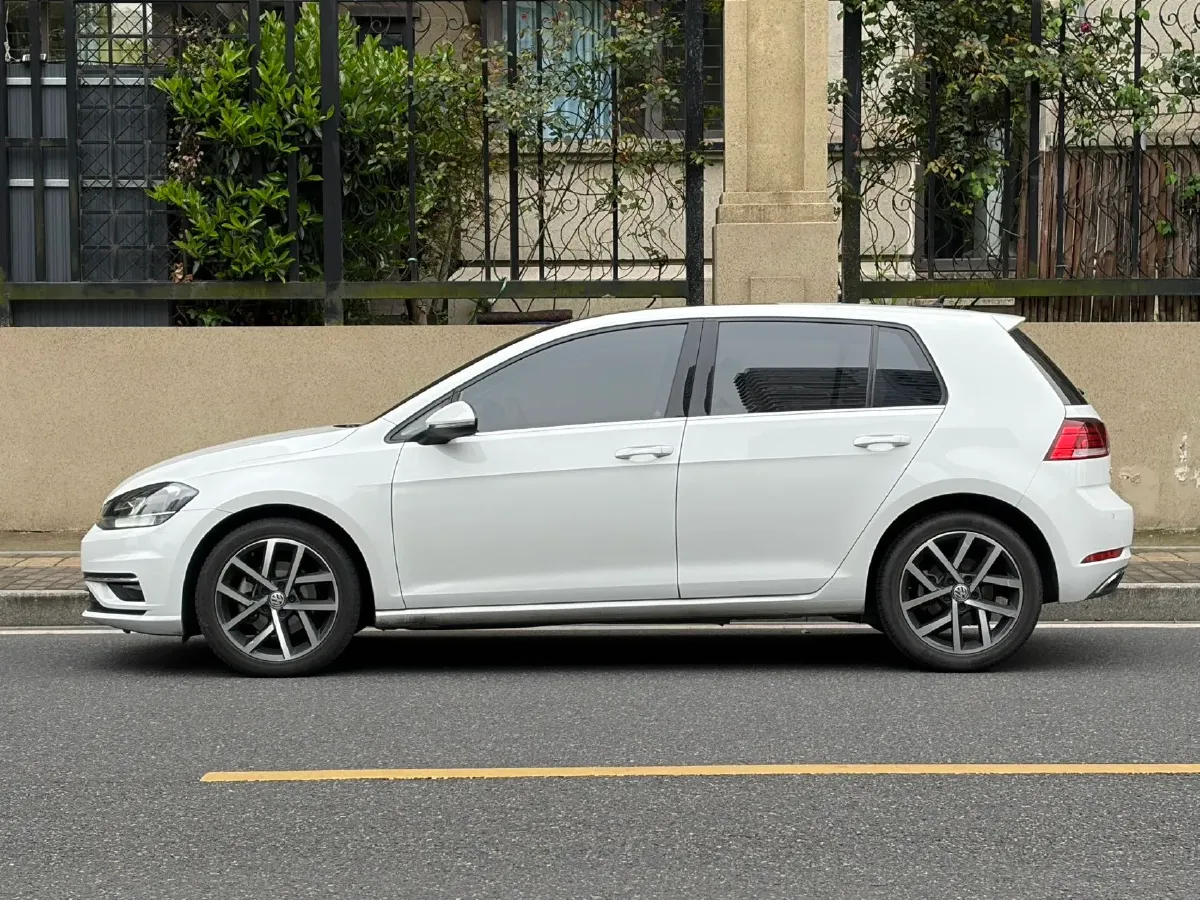 2020 Volkswagen Golf 1.4T 150HP L4 7DCT,autocango,china used car exporter,china ev exporter,chinese used car exporter,chinese used ev exporter