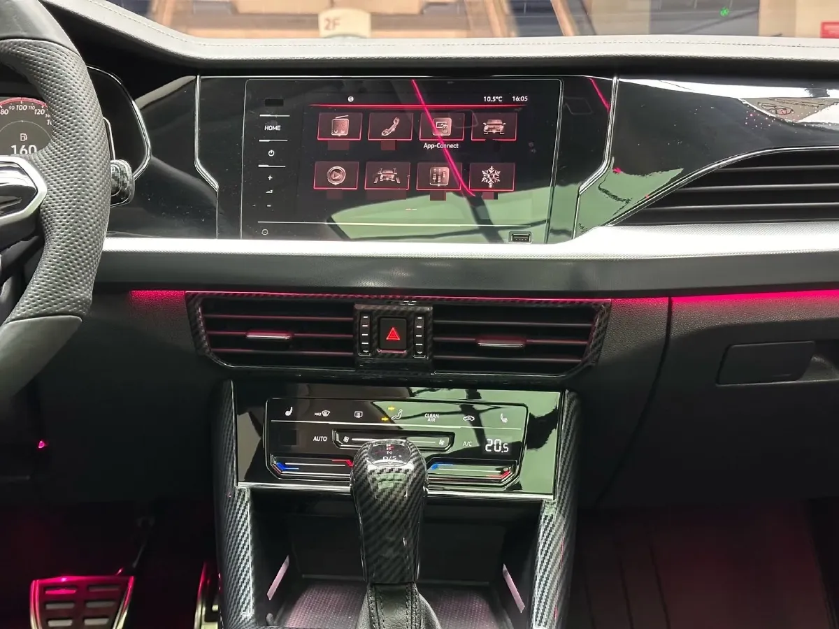 2023 Volkswagen Passat 2.0T 186HP L4 7DCT,autocango,china used car exporter,china ev exporter,chinese used car exporter,chinese used ev exporter