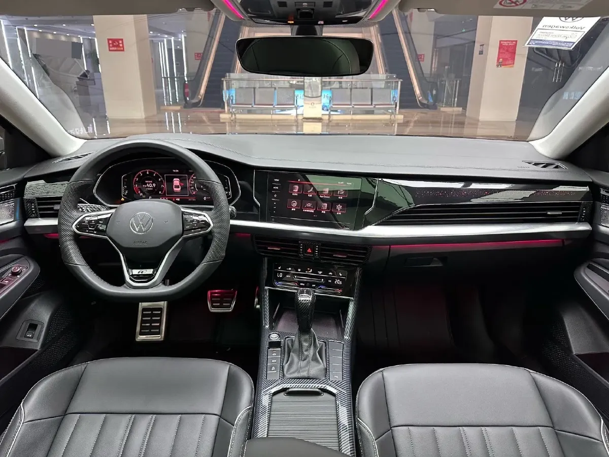 2023 Volkswagen Passat 2.0T 186HP L4 7DCT,autocango,china used car exporter,china ev exporter,chinese used car exporter,chinese used ev exporter