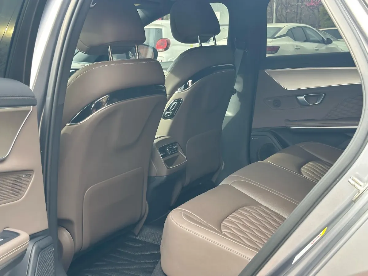 2023 BYD Han BEV 72KWH,autocango,china used car exporter,china ev exporter,chinese used car exporter,chinese used ev exporter