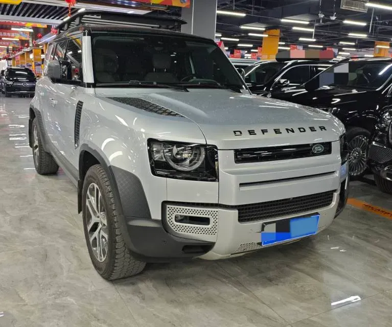 2021 Land Rover Defender 3.0T 400HP L6 8AT,autocango,china used car exporter,china ev exporter,chinese used car exporter,chinese used ev exporter