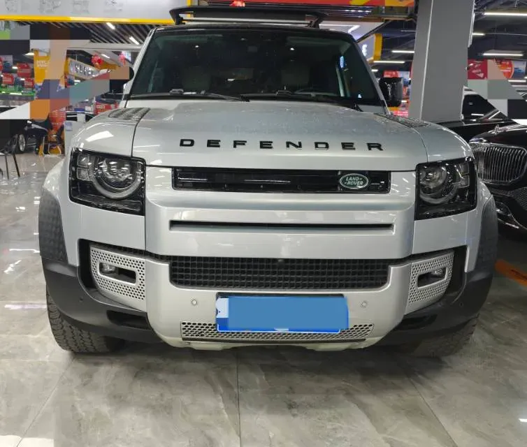 2021 Land Rover Defender 3.0T 400HP L6 8AT,autocango,china used car exporter,china ev exporter,chinese used car exporter,chinese used ev exporter