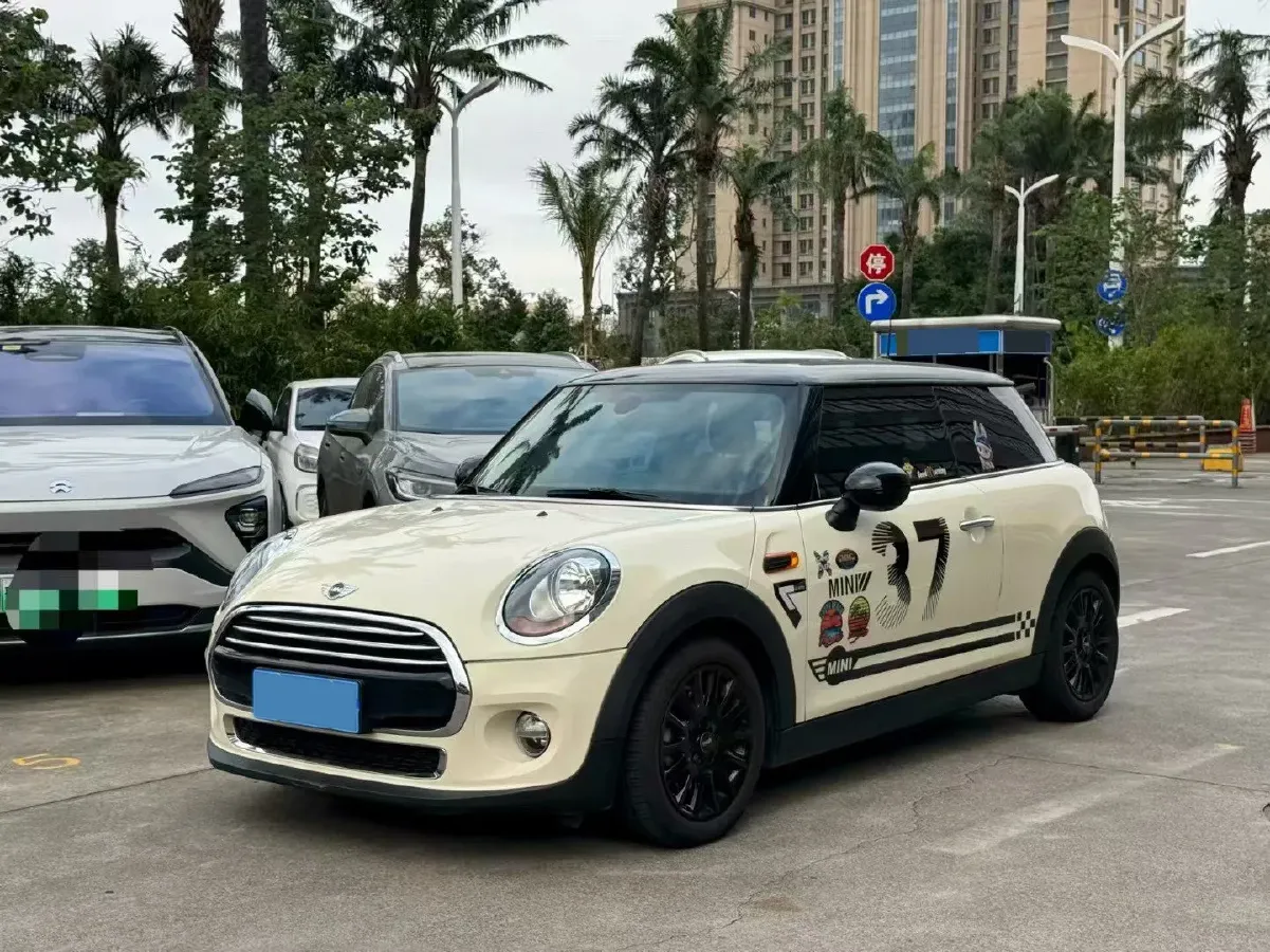2018 MINI MINI 1.5T 136HP L3 6AT,autocango,china used car exporter,china ev exporter,chinese used car exporter,chinese used ev exporter