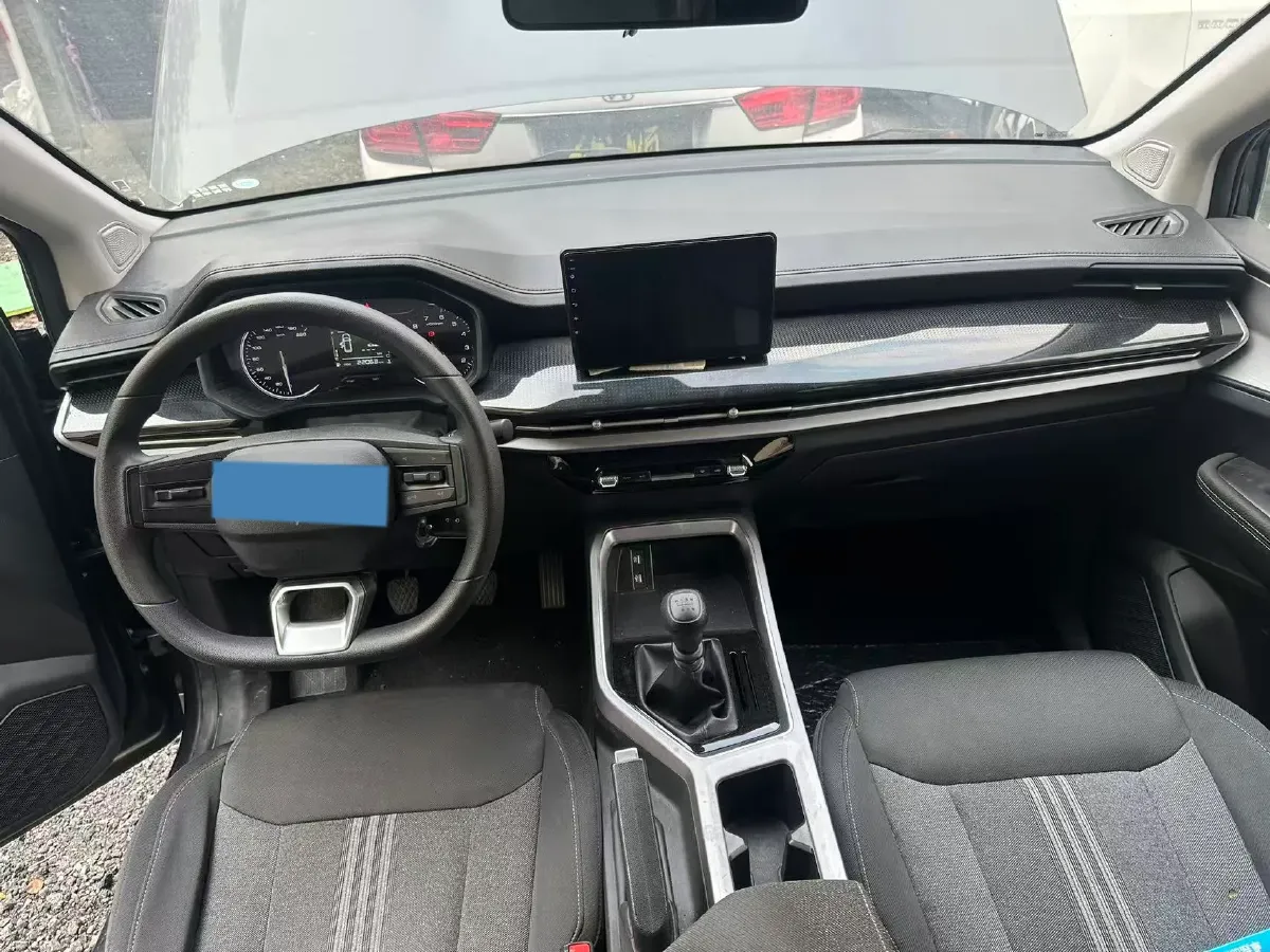 2022 WuLing ZhengChen 2.0L 136HP L4 6MT,autocango,china used car exporter,china ev exporter,chinese used car exporter,chinese used ev exporter