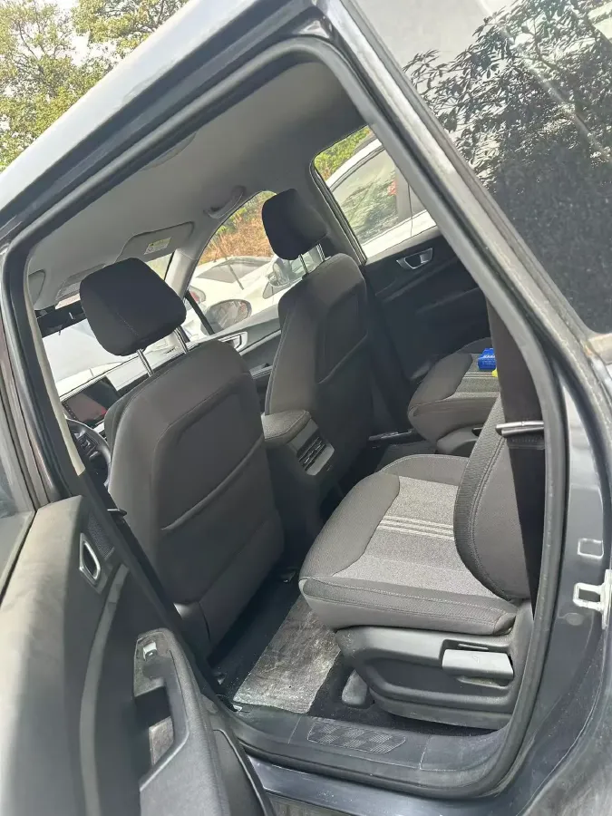 2022 WuLing ZhengChen 2.0L 136HP L4 6MT,autocango,china used car exporter,china ev exporter,chinese used car exporter,chinese used ev exporter