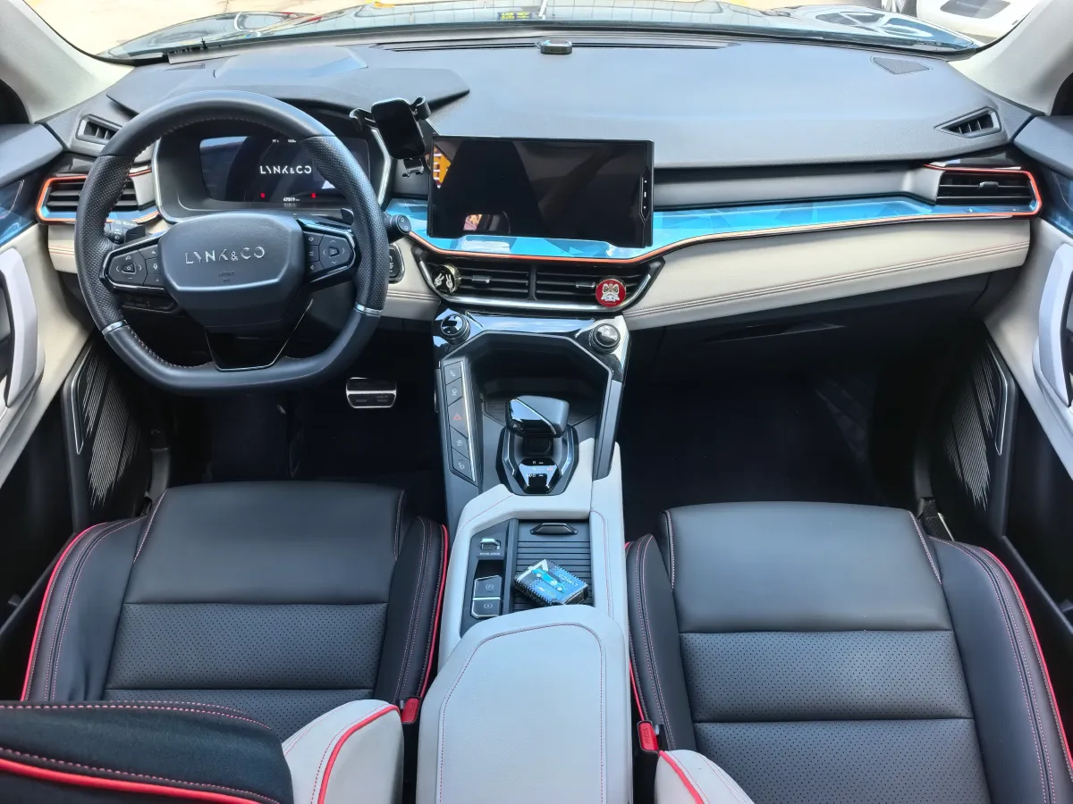 2020 LYNK&CO 06 1.5T 177HP L3 7DCT,autocango,china used car exporter,china ev exporter,chinese used car exporter,chinese used ev exporter