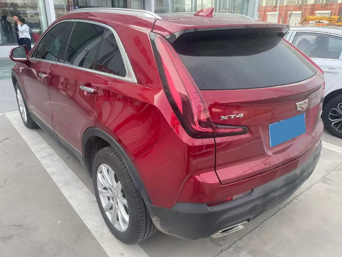 2022 Cadillac XT4 2.0T 237HP L4 9AT,autocango,china used car exporter,china ev exporter,chinese used car exporter,chinese used ev exporter