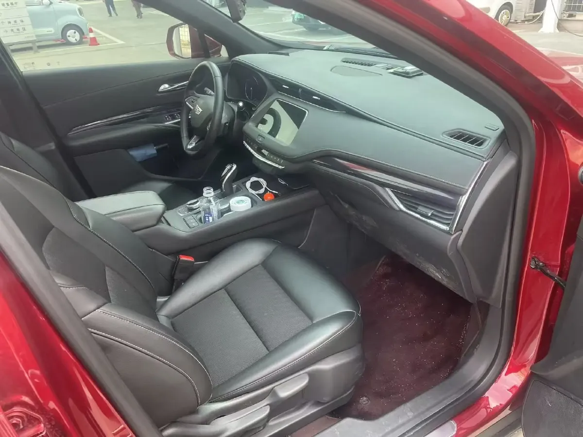 2022 Cadillac XT4 2.0T 237HP L4 9AT,autocango,china used car exporter,china ev exporter,chinese used car exporter,chinese used ev exporter