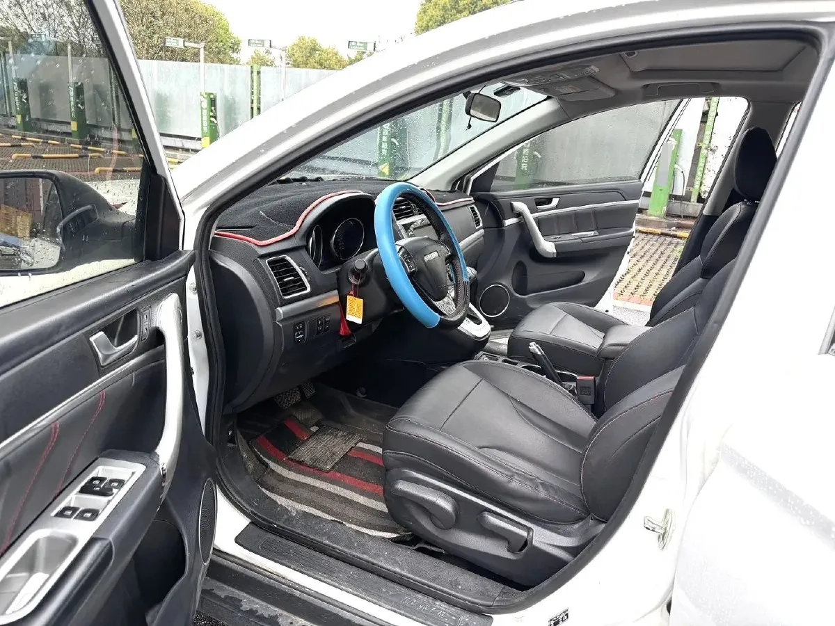 2019 Haval M6 1.5T 150HP L4 7DCT,autocango,china used car exporter,china ev exporter,chinese used car exporter,chinese used ev exporter