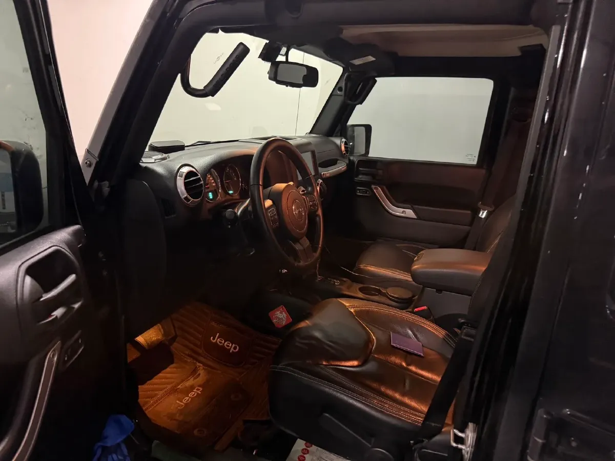 2017 Jeep Wrangler 3.0L 234HP V6 5AT,autocango,china used car exporter,china ev exporter,chinese used car exporter,chinese used ev exporter