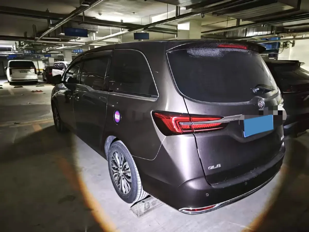 2021 Buick GL8 2.0T 237HP L4 9AT,autocango,china used car exporter,china ev exporter,chinese used car exporter,chinese used ev exporter