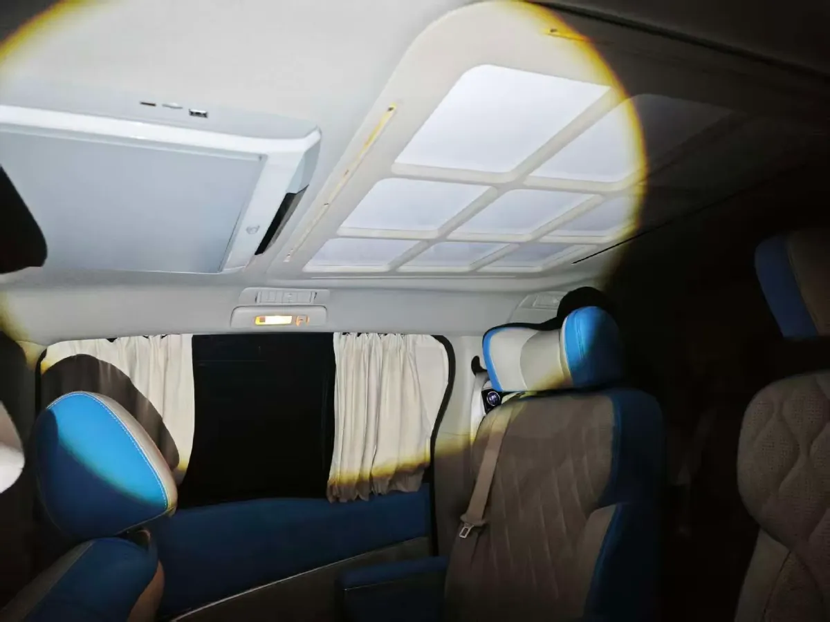 2021 Buick GL8 2.0T 237HP L4 9AT,autocango,china used car exporter,china ev exporter,chinese used car exporter,chinese used ev exporter