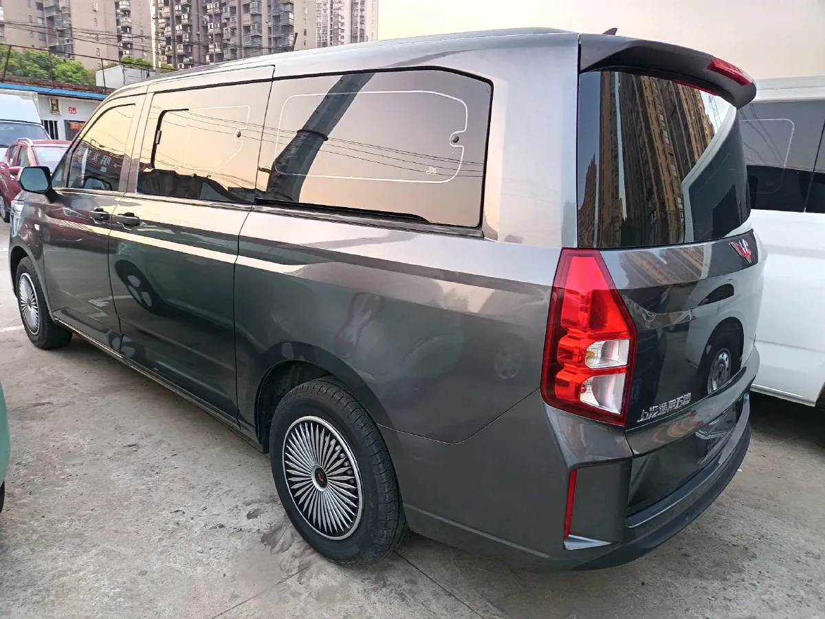 2021 WuLing ZhengChen 1.5T 147HP L4 6MT,autocango,china used car exporter,china ev exporter,chinese used car exporter,chinese used ev exporter