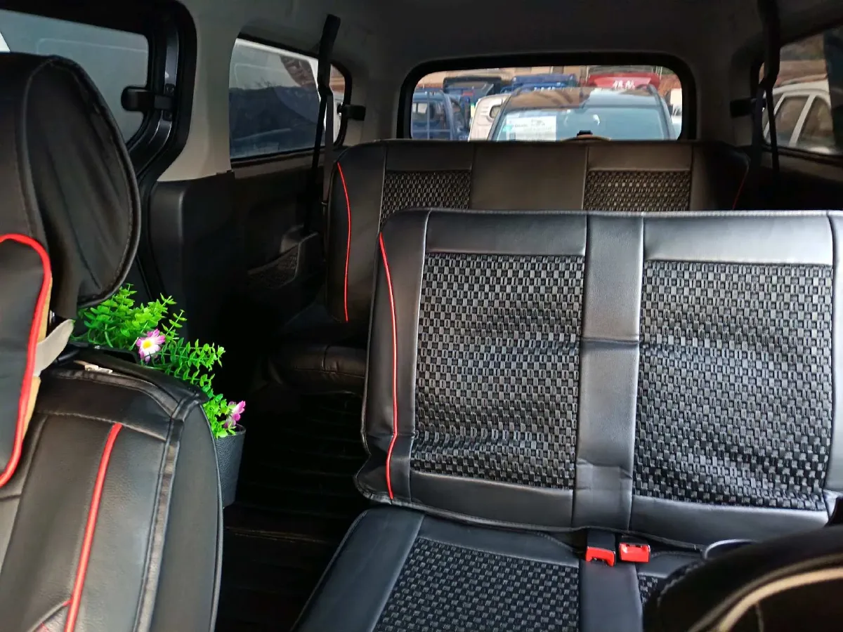 2021 WuLing ZhengChen 1.5T 147HP L4 6MT,autocango,china used car exporter,china ev exporter,chinese used car exporter,chinese used ev exporter