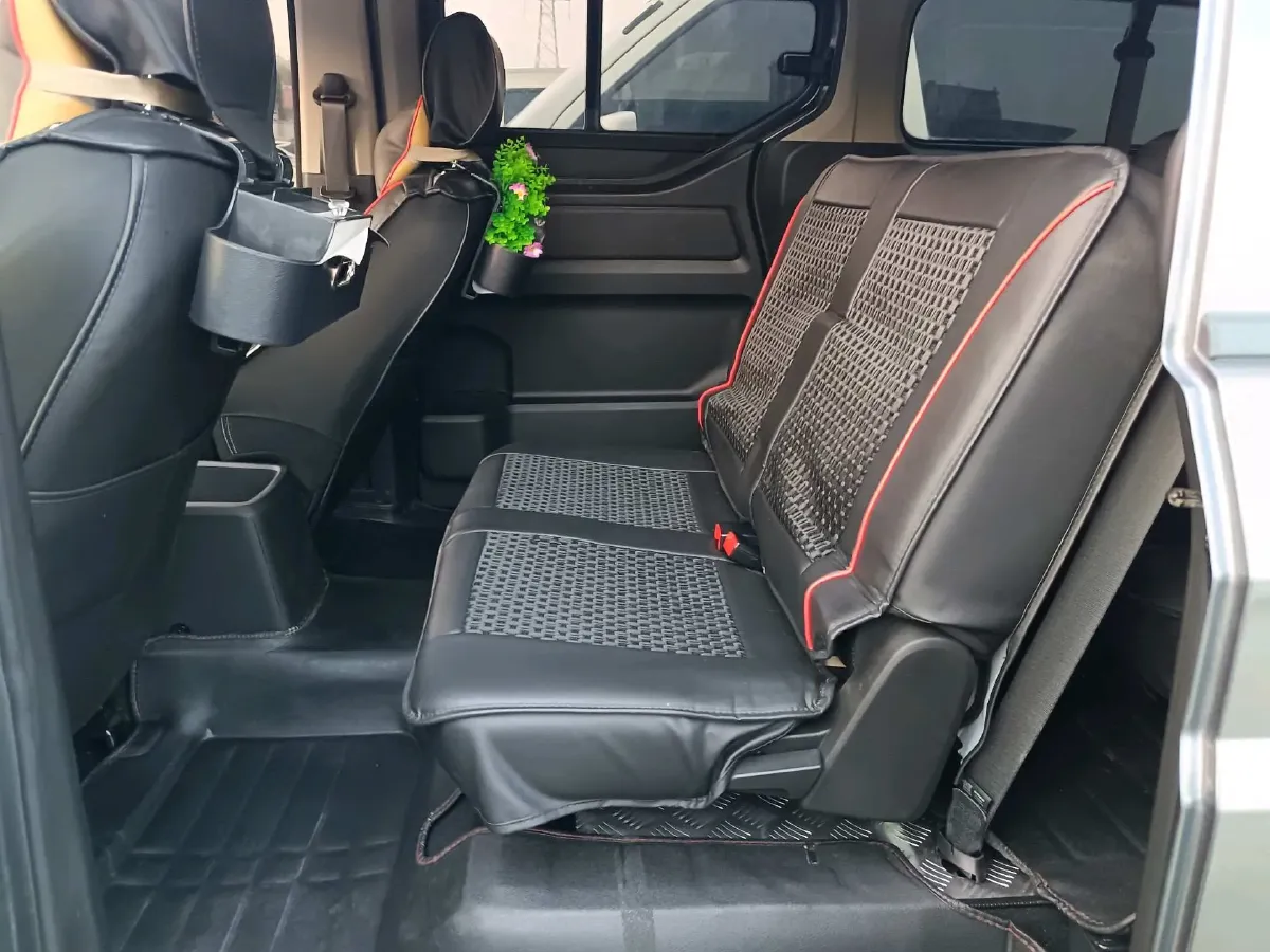 2021 WuLing ZhengChen 1.5T 147HP L4 6MT,autocango,china used car exporter,china ev exporter,chinese used car exporter,chinese used ev exporter