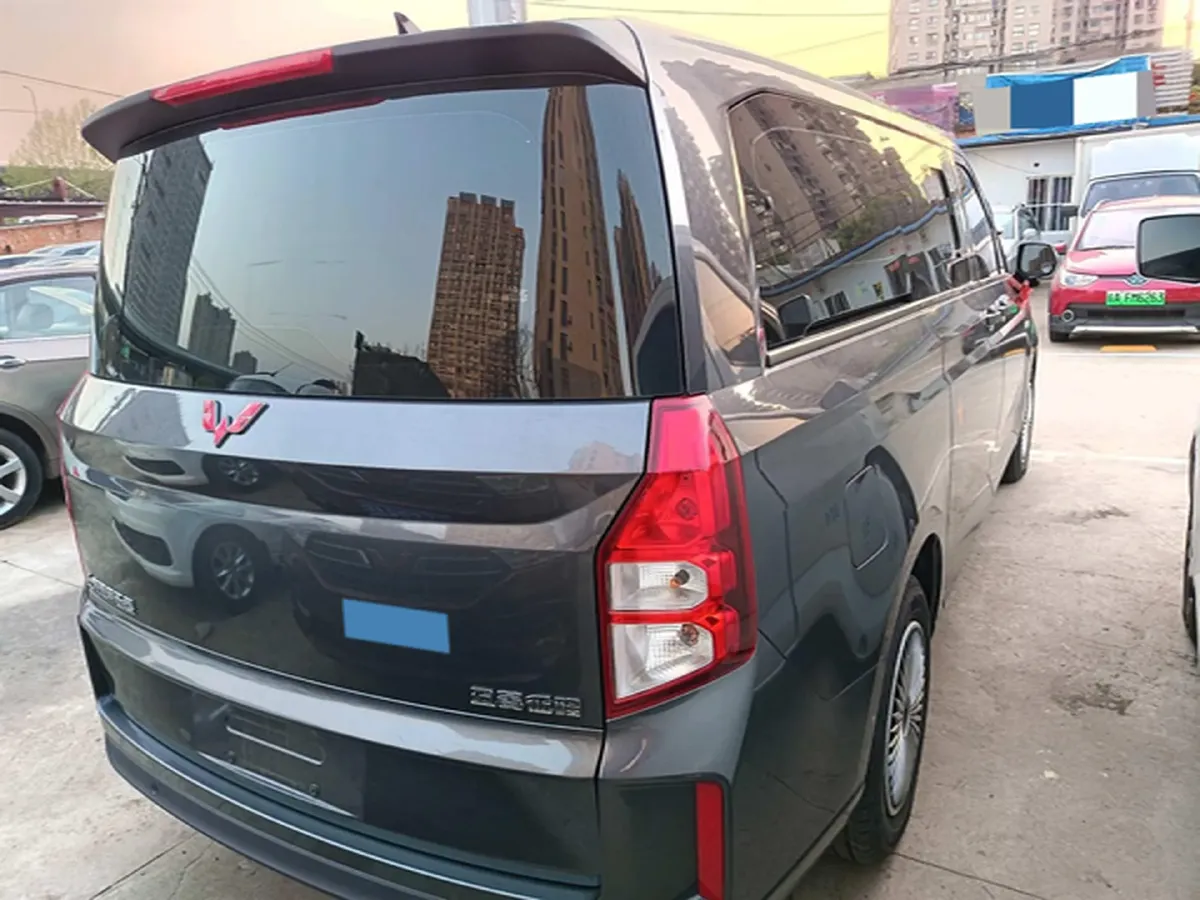 2021 WuLing ZhengChen 1.5T 147HP L4 6MT,autocango,china used car exporter,china ev exporter,chinese used car exporter,chinese used ev exporter