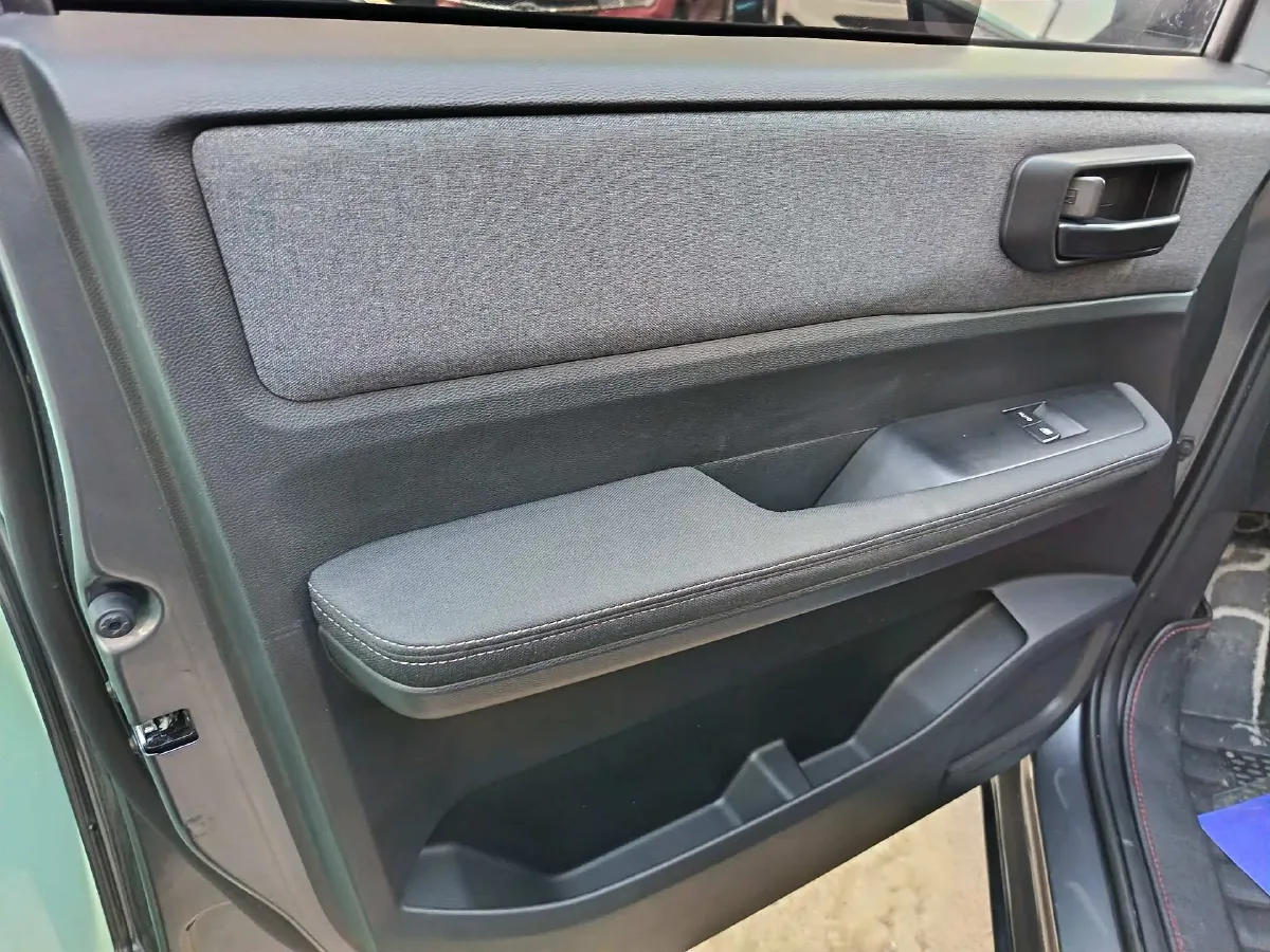 2021 WuLing ZhengChen 1.5T 147HP L4 6MT,autocango,china used car exporter,china ev exporter,chinese used car exporter,chinese used ev exporter