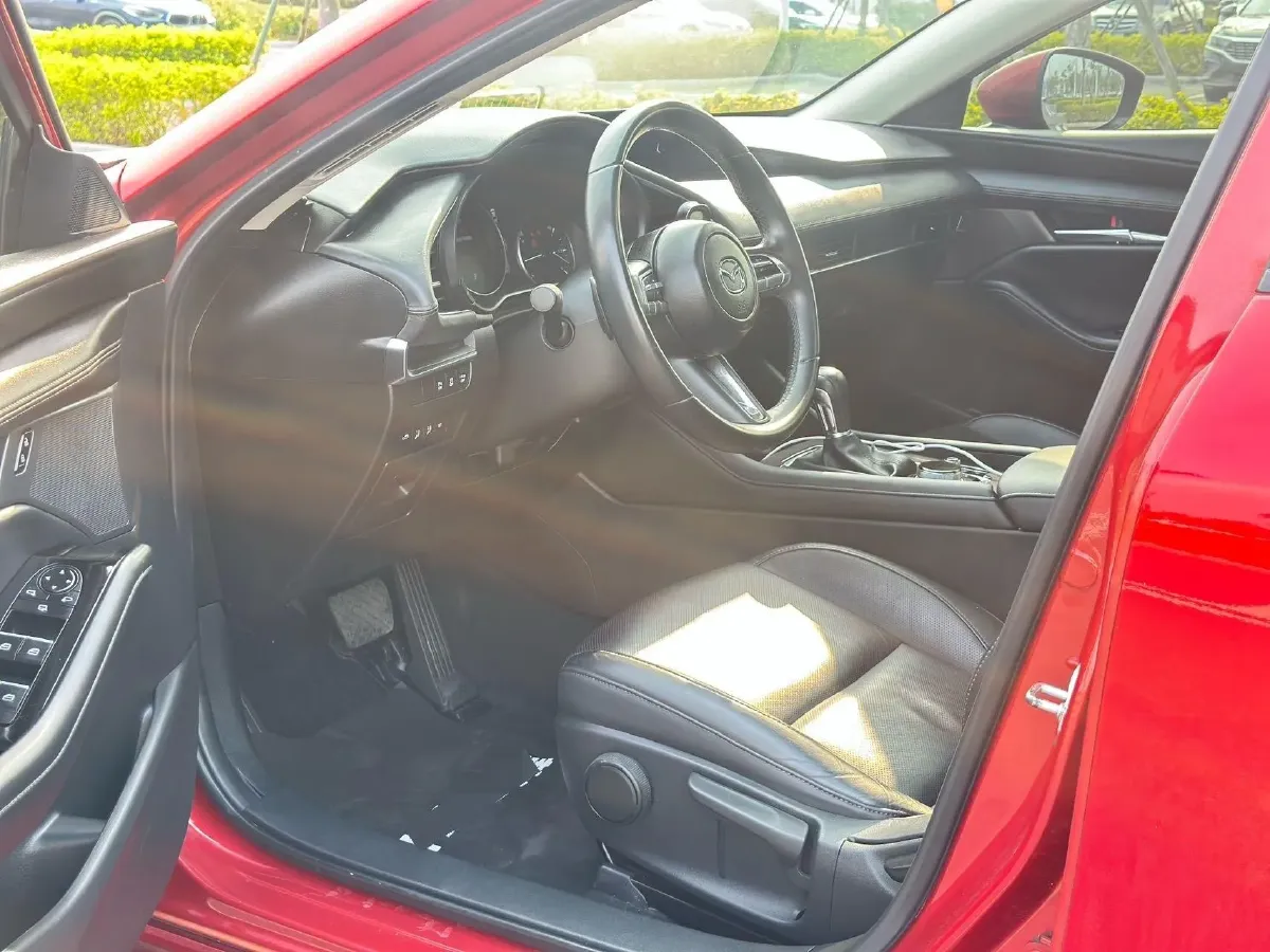 2021 Mazda 3 Axela 2.0L 158HP L4 6AT,autocango,china used car exporter,china ev exporter,chinese used car exporter,chinese used ev exporter