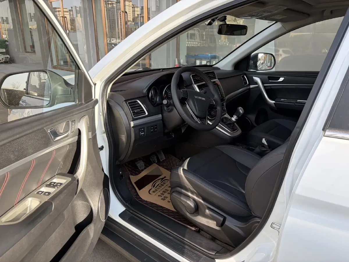 2019 Haval M6 1.5T 150HP L4 7DCT,autocango,china used car exporter,china ev exporter,chinese used car exporter,chinese used ev exporter