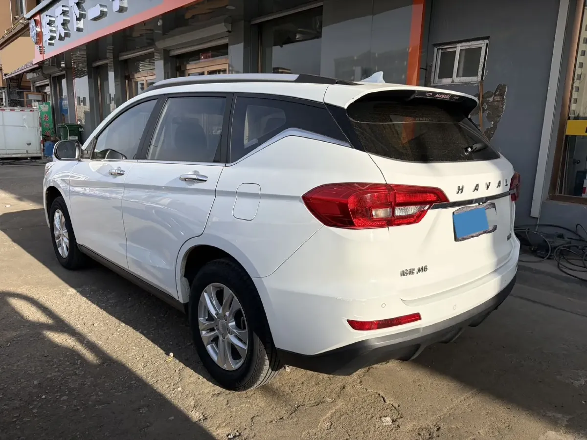 2019 Haval M6 1.5T 150HP L4 7DCT,autocango,china used car exporter,china ev exporter,chinese used car exporter,chinese used ev exporter