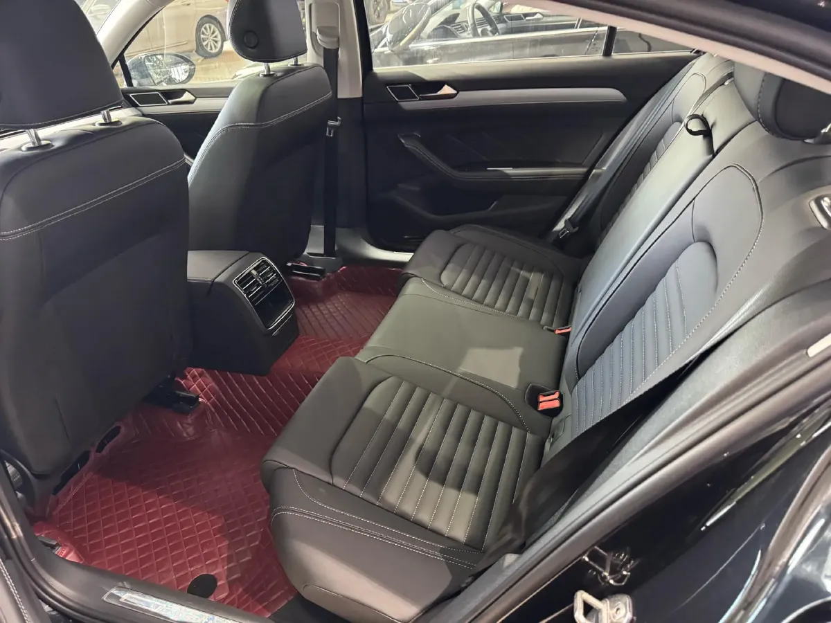 2023 Volkswagen Magotan 1.4T 150HP L4 7DCT,autocango,china used car exporter,china ev exporter,chinese used car exporter,chinese used ev exporter