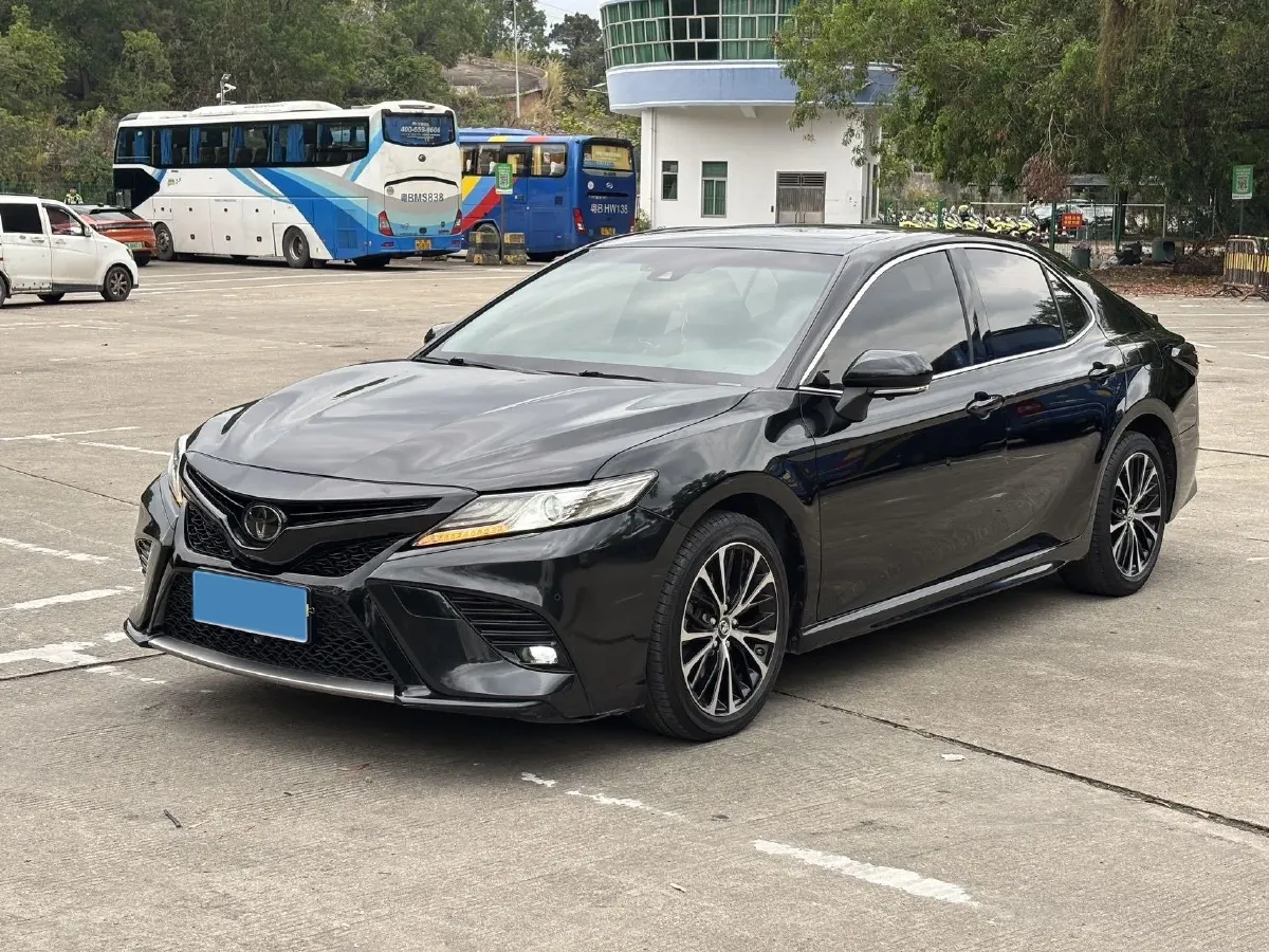 2019 Toyota Camry 2.5L 209HP L4 8AT,autocango,china used car exporter,china ev exporter,chinese used car exporter,chinese used ev exporter