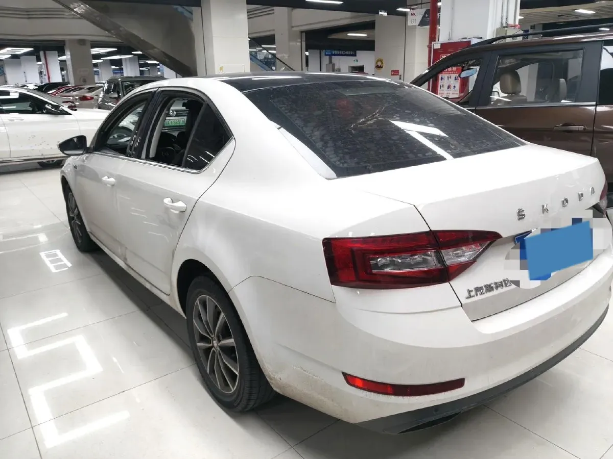 2019 Skoda Octavia 1.5L 116HP L4 6AT,autocango,china used car exporter,china ev exporter,chinese used car exporter,chinese used ev exporter