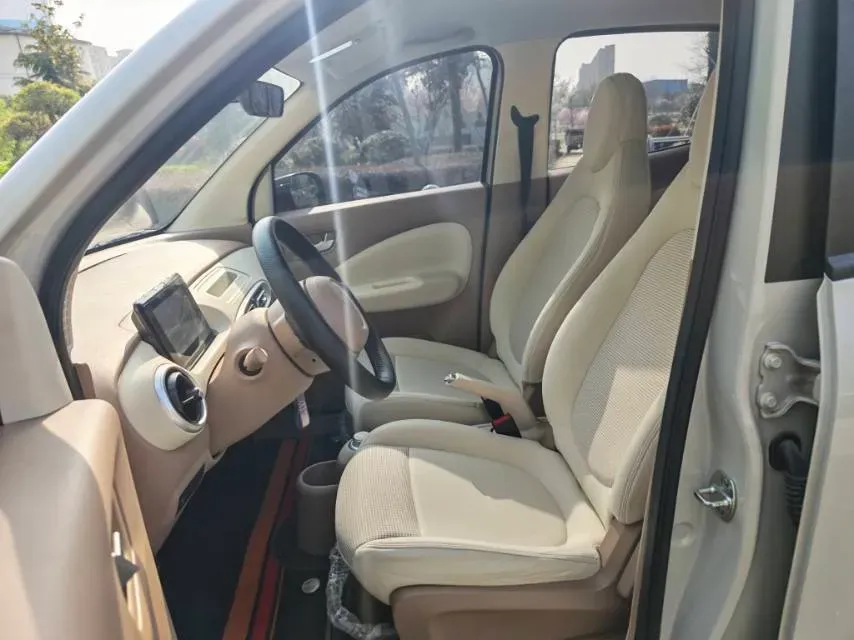 2025 WuLing HongGuang MINI EV BEV 16.2KWH,autocango,china used car exporter,china ev exporter,chinese used car exporter,chinese used ev exporter