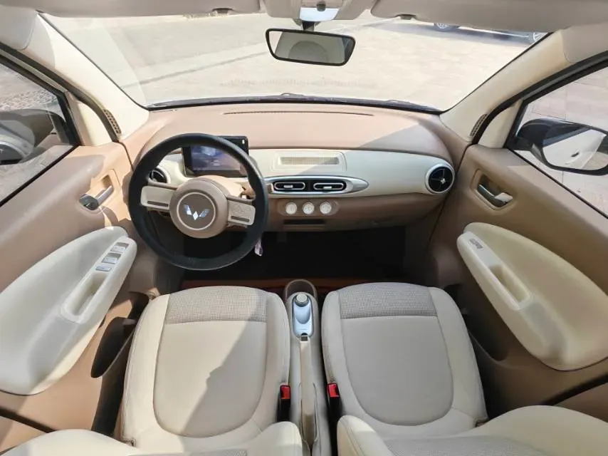 2025 WuLing HongGuang MINI EV BEV 16.2KWH,autocango,china used car exporter,china ev exporter,chinese used car exporter,chinese used ev exporter