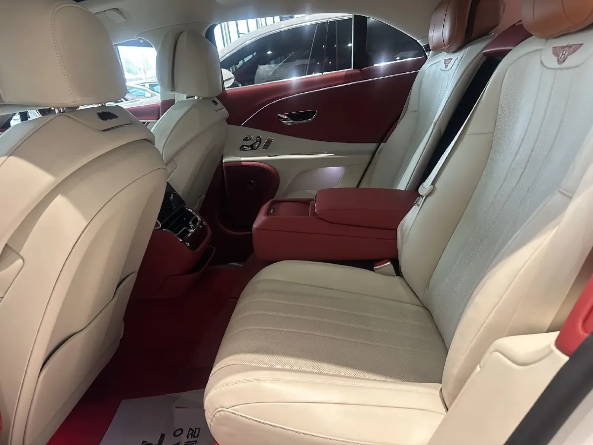 2024 Bentley Flying Spur 2.9T 416HP V6 8DCT PHEV 18KWH,autocango,china used car exporter,china ev exporter,chinese used car exporter,chinese used ev exporter