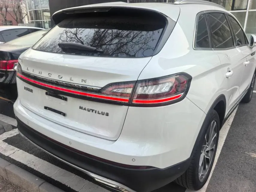 2021 Lincoln Nautilus 2.0T 245HP L4 8AT,autocango,china used car exporter,china ev exporter,chinese used car exporter,chinese used ev exporter