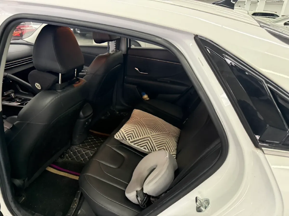 2021 Hyundai Elantra 1.5L 115HP L4 CVT,autocango,china used car exporter,china ev exporter,chinese used car exporter,chinese used ev exporter