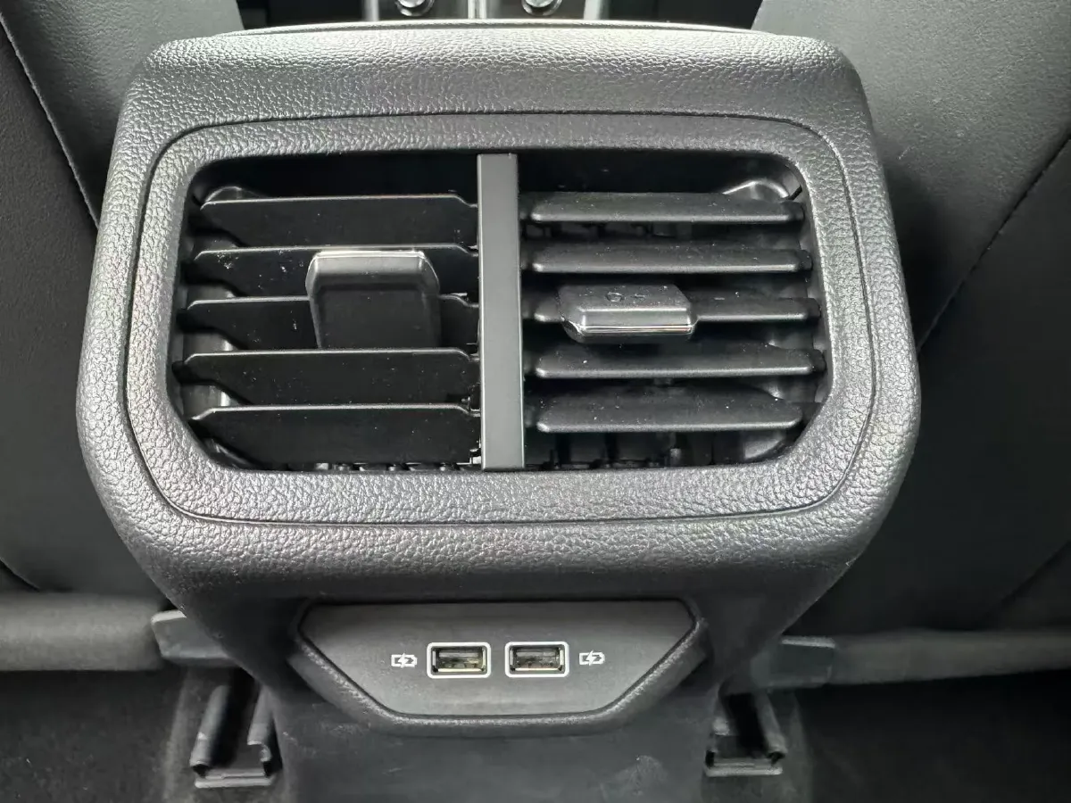 2023 Volkswagen Bora 1.2T 116HP L4 7DCT,autocango,china used car exporter,china ev exporter,chinese used car exporter,chinese used ev exporter