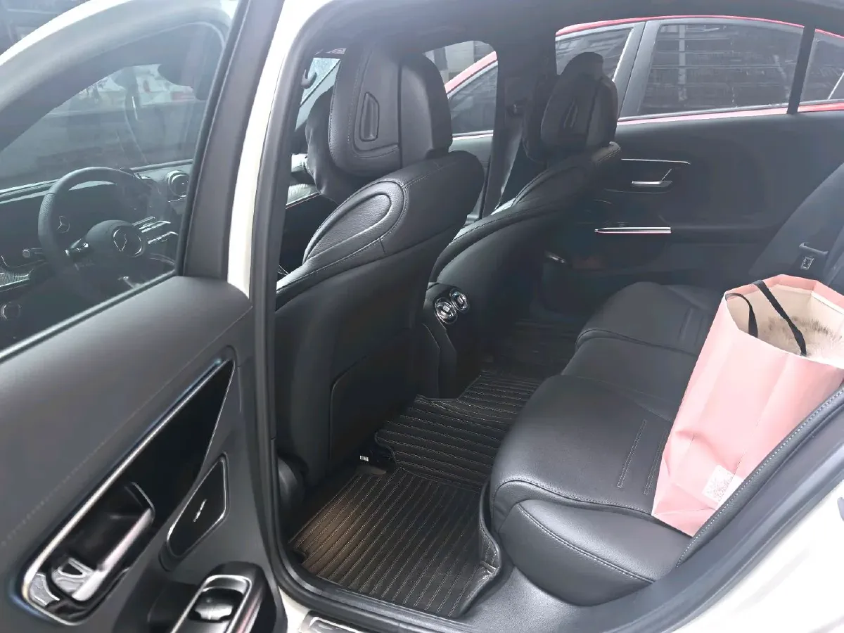 2022 Mercedes-Benz C Class 1.5T 204HP L4 9AT,autocango,china used car exporter,china ev exporter,chinese used car exporter,chinese used ev exporter