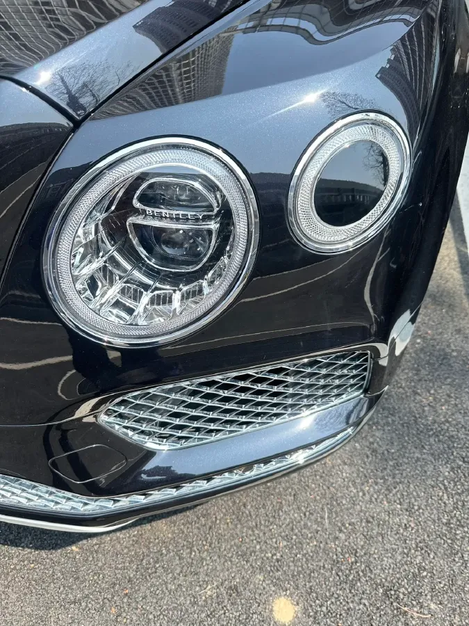 2018 Bentley Bentayga 4.0T 550HP V8 8AT,autocango,china used car exporter,china ev exporter,chinese used car exporter,chinese used ev exporter