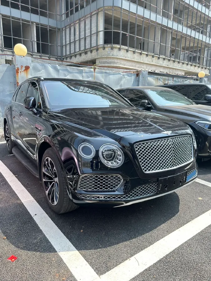 2018 Bentley Bentayga 4.0T 550HP V8 8AT,autocango,china used car exporter,china ev exporter,chinese used car exporter,chinese used ev exporter
